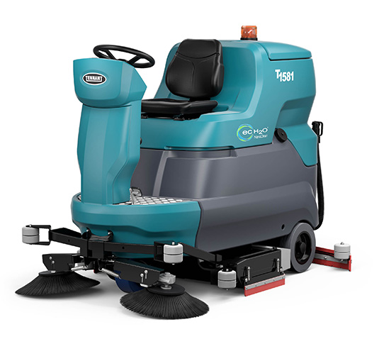 T1581 Ride-On Floor Scrubber | Tennant Company